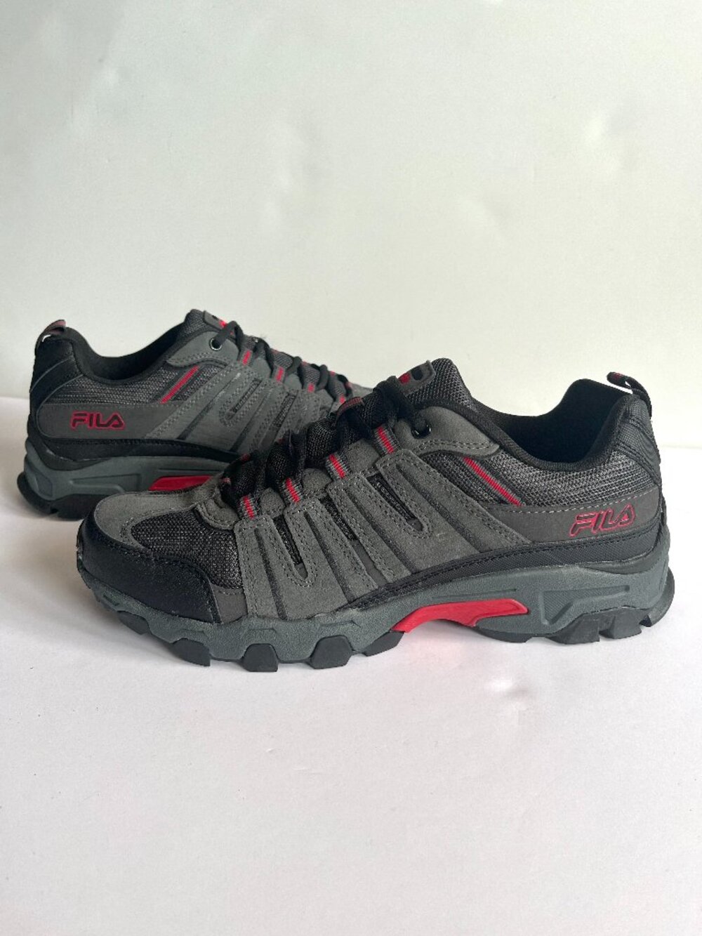 Fila Westmount Men’s 10.5 Trail Running Shoes Black Red Athletic Sneakers Hiking